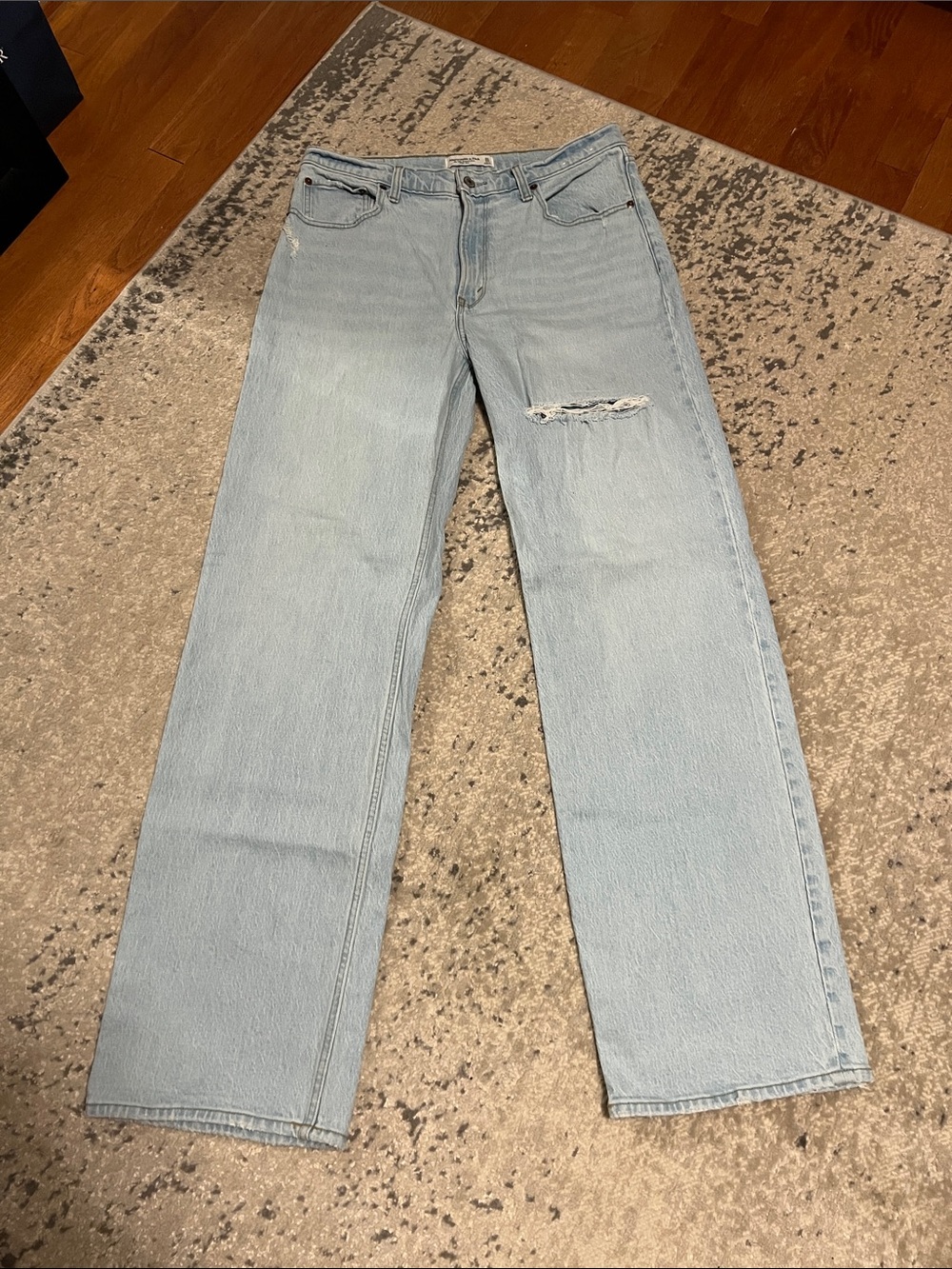 Abercrombie & Fitch High Rise 90’s Relaxed Jeans